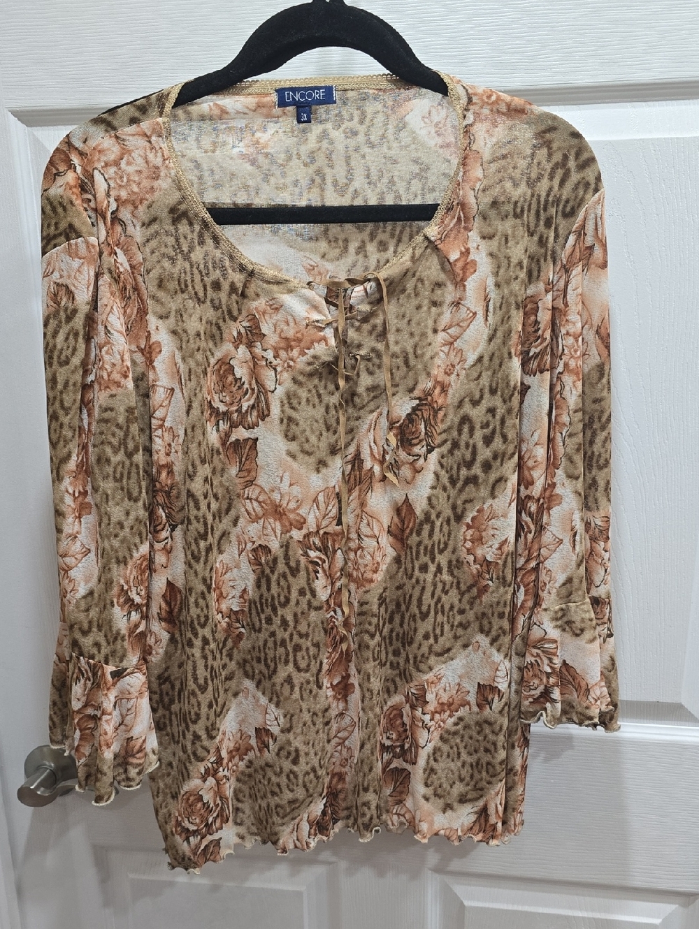 Reitmans Floral & Leopard Print Tie-Neck Tunic in Tan and Brown